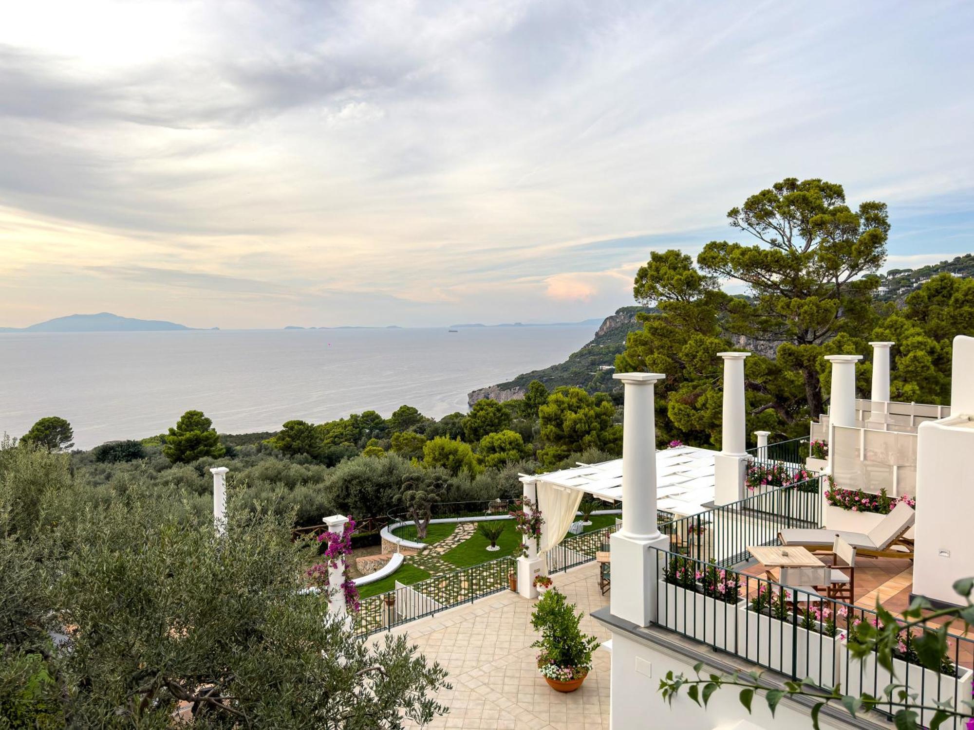 Amira Resort Anacapri  Exteriör bild